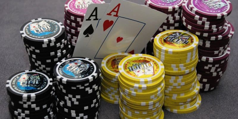 Kiến thức cơ bản cần nắm khi tham gia chơi bài Poker